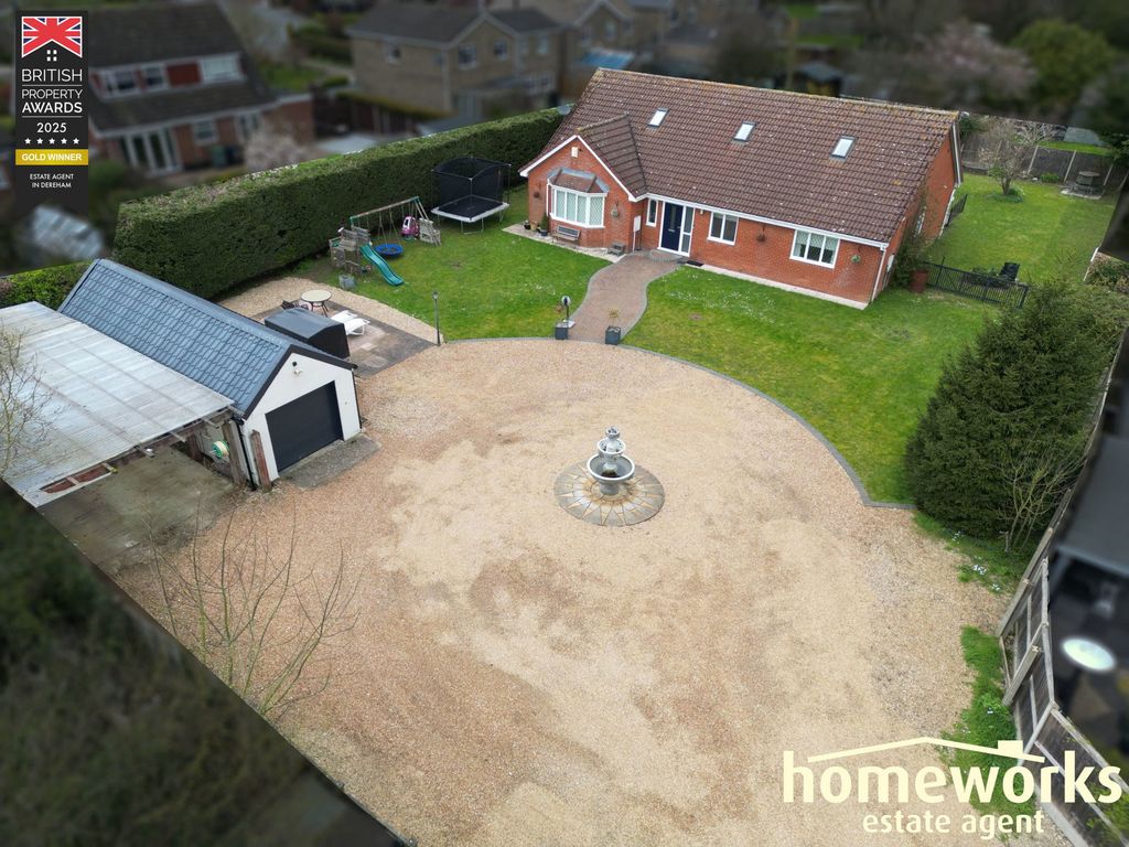 Property photo 2 of 28