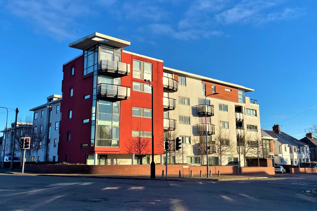 Property photo 1 of 9