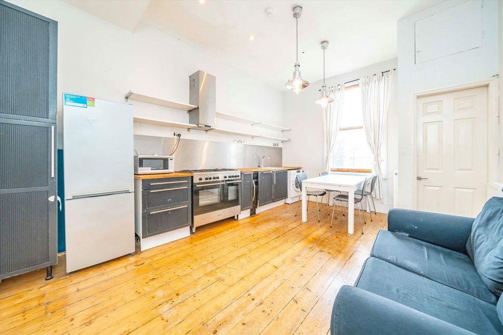Property photo 2 of 4