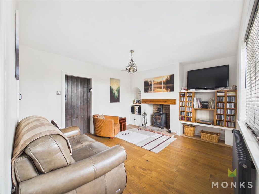 Property photo 2 of 15 Bdbd156803Cb40c19Fa42B8B0A243206_100_Cam01420G0-Pr