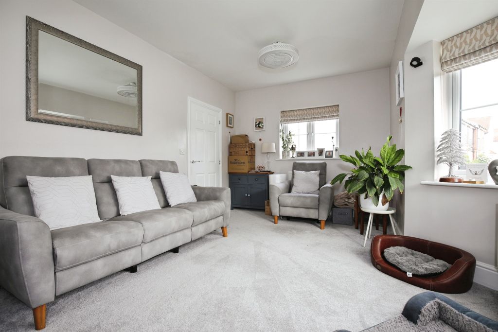 Property photo 2 of 18