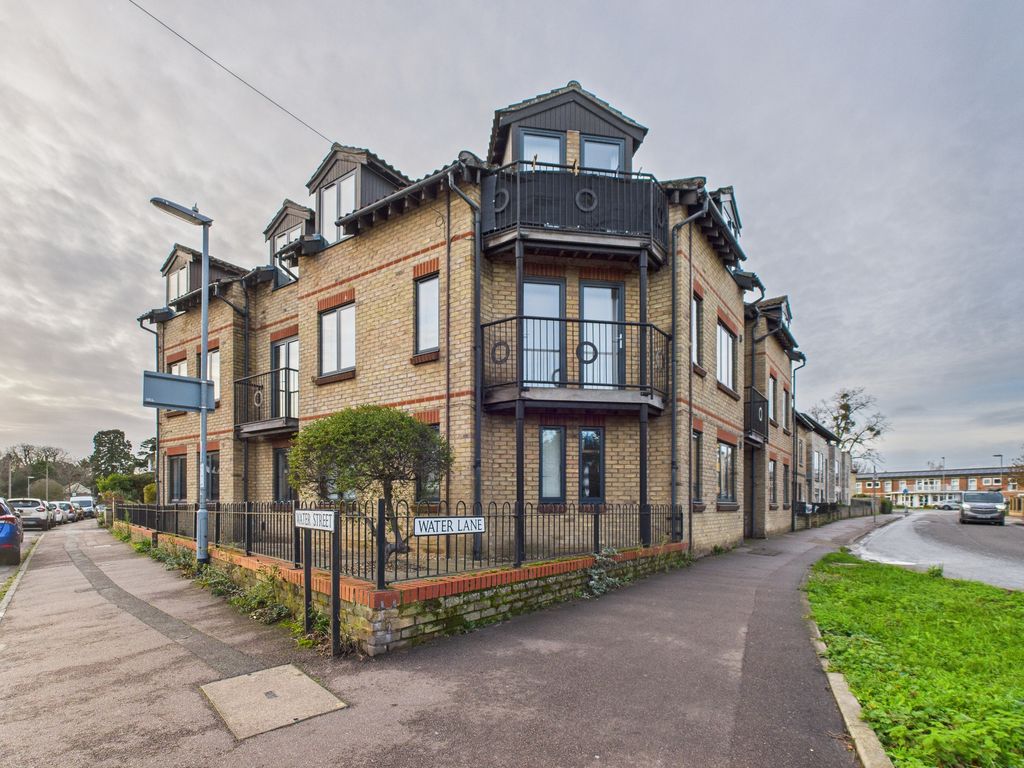 Property photo 2 of 8 Cam02519G0-Pr0372-Still009