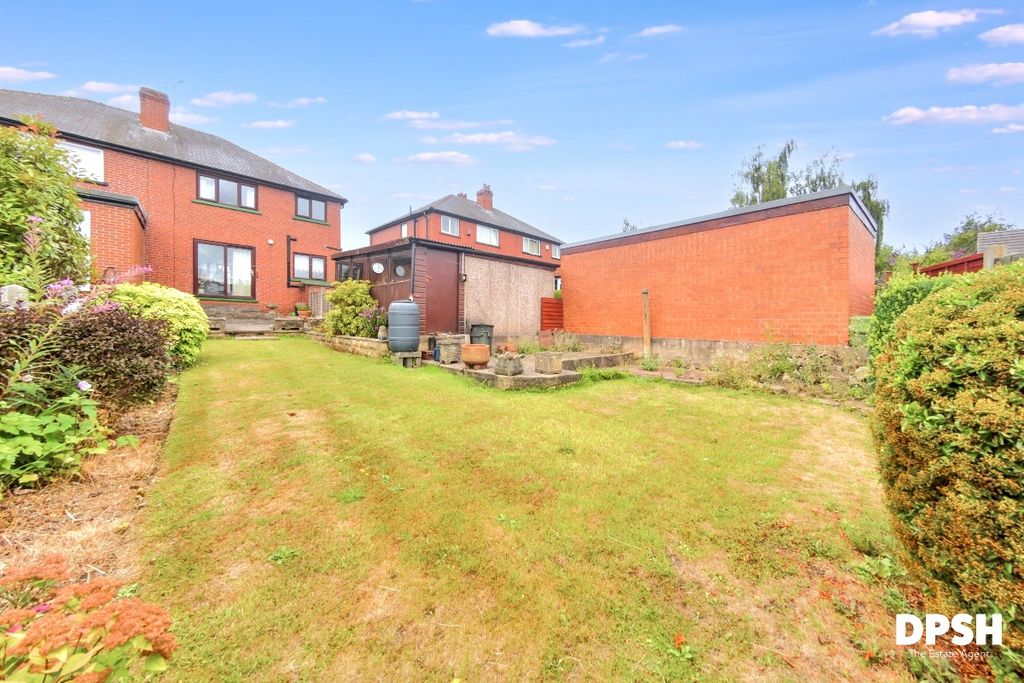 Property photo 2 of 26