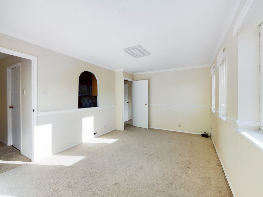 Property photo 3 of 6 4958274