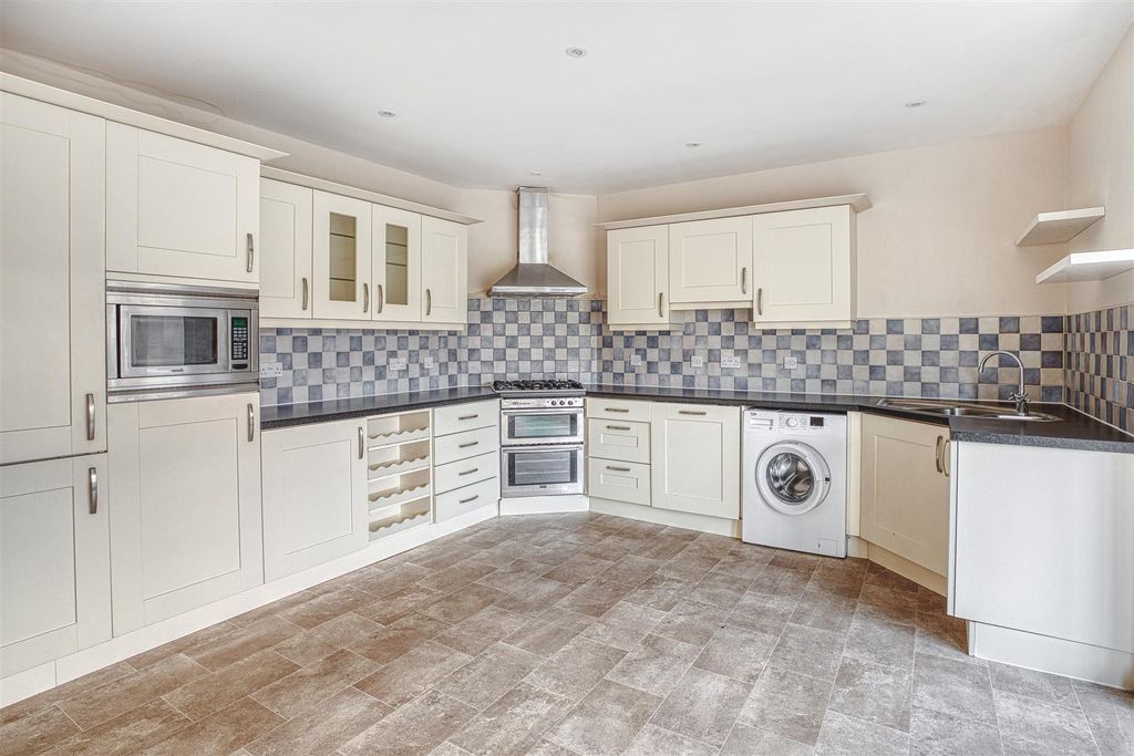 Property photo 3 of 11 316A1714_Hdr.Jpg