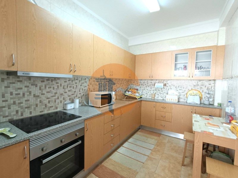 Property photo 3 of 35