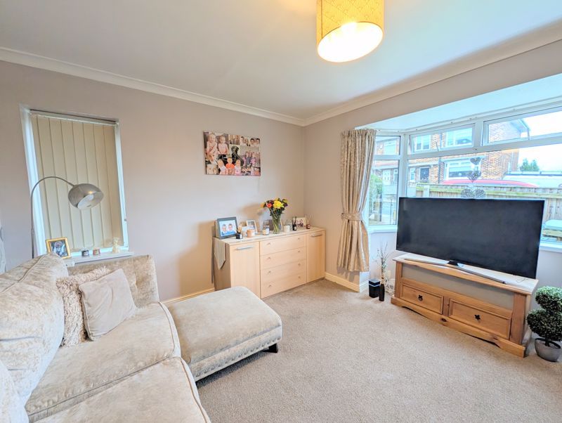 Property photo 2 of 18 Lounge View 2