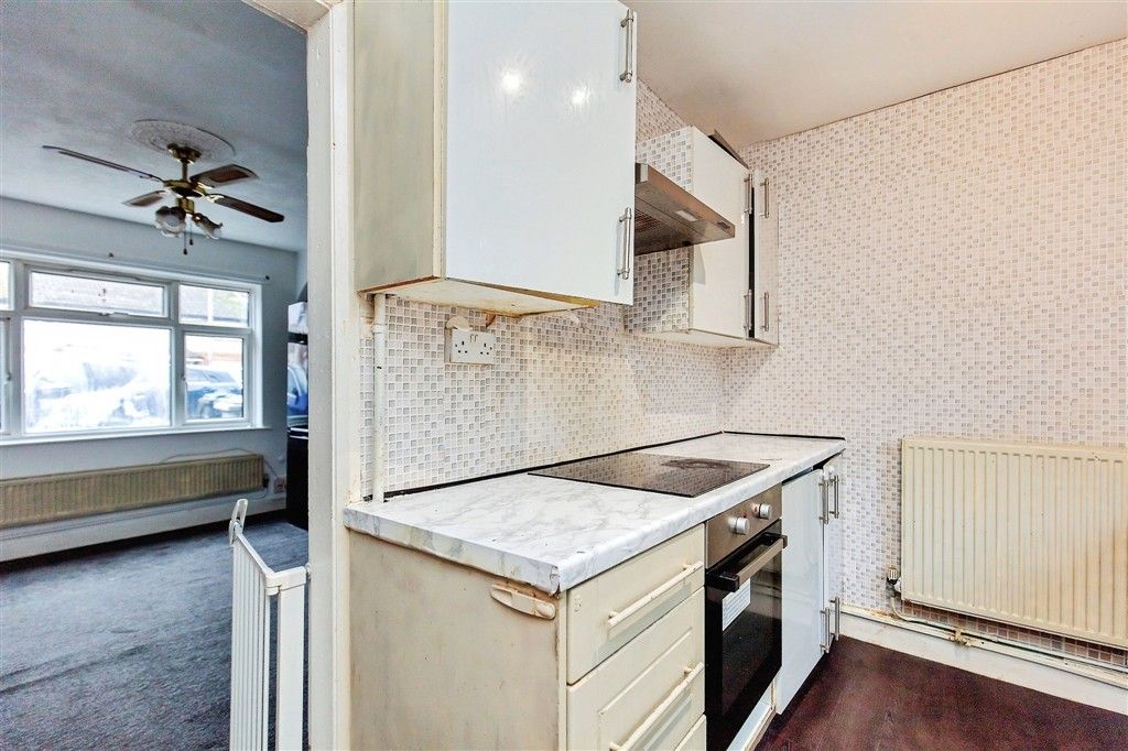 Property photo 2 of 16