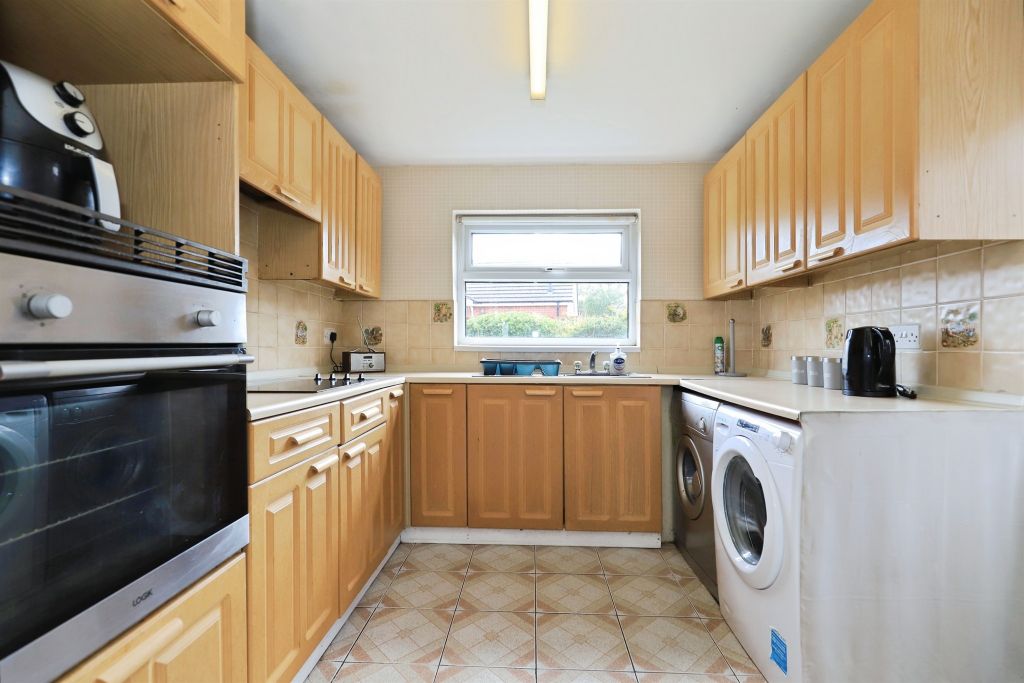 Property photo 3 of 21