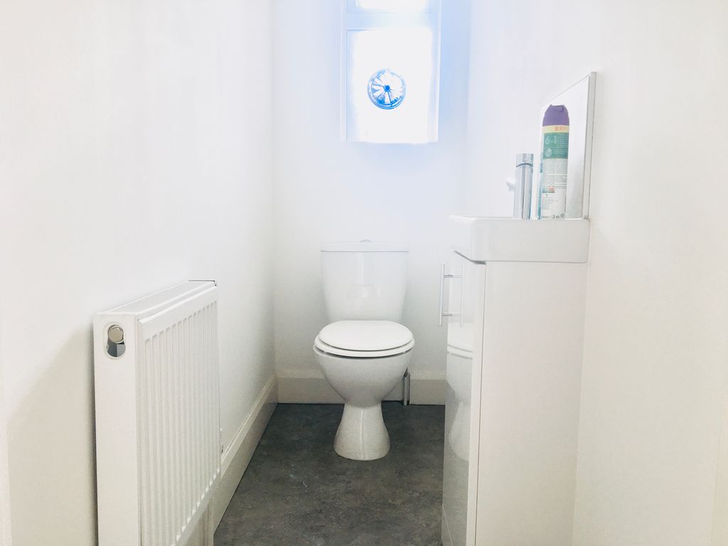 Property photo 3 of 5