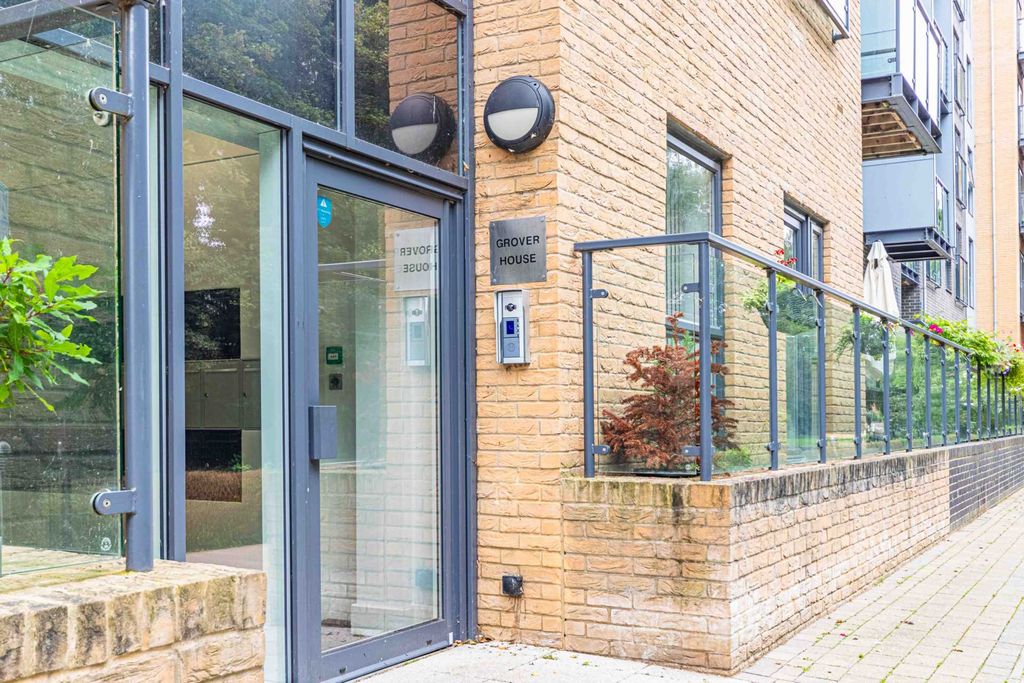 Property photo 2 of 13 Photo