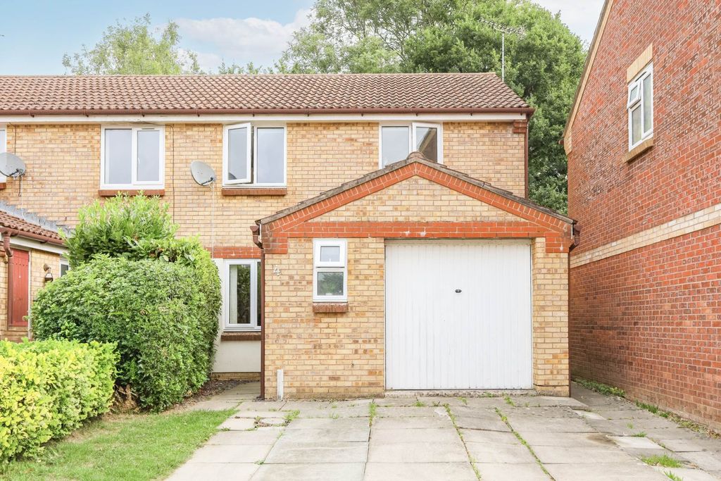 Property photo 2 of 30
