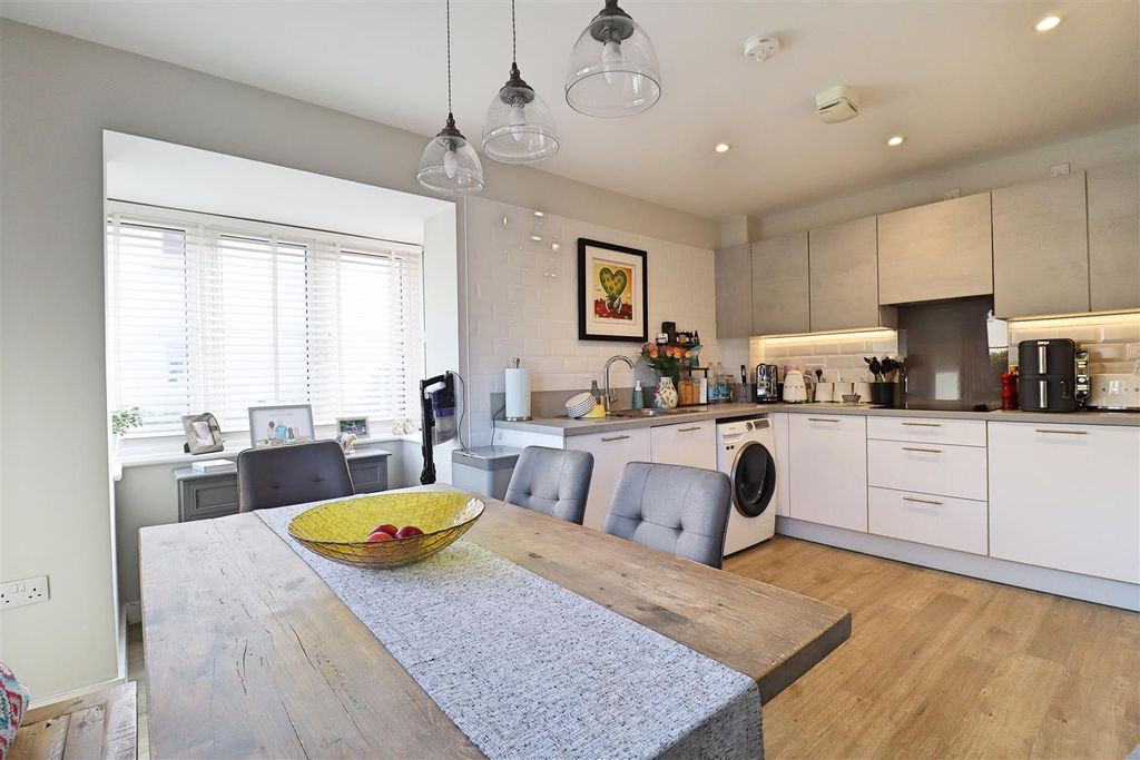 Property photo 3 of 18 Img_1185.Jpg