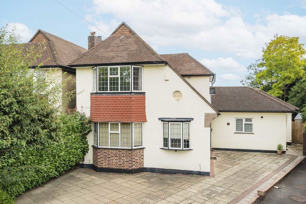 Property photo 1 of 9