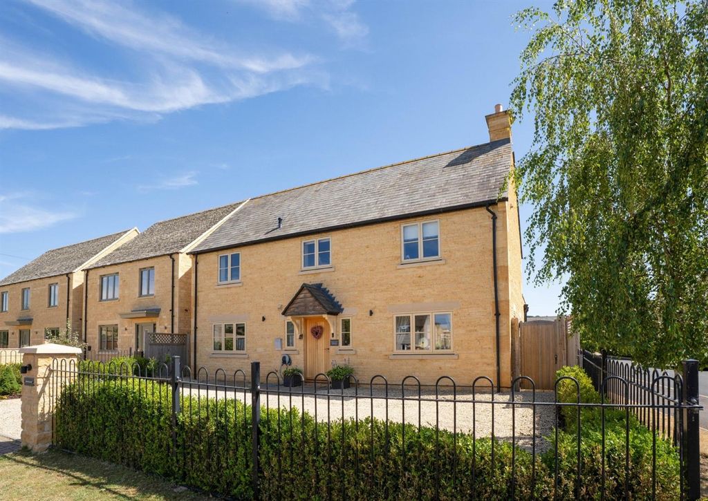 Property photo 1 of 29