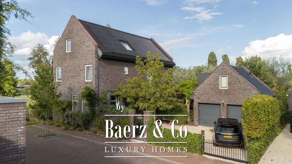 Property photo 1 of 71