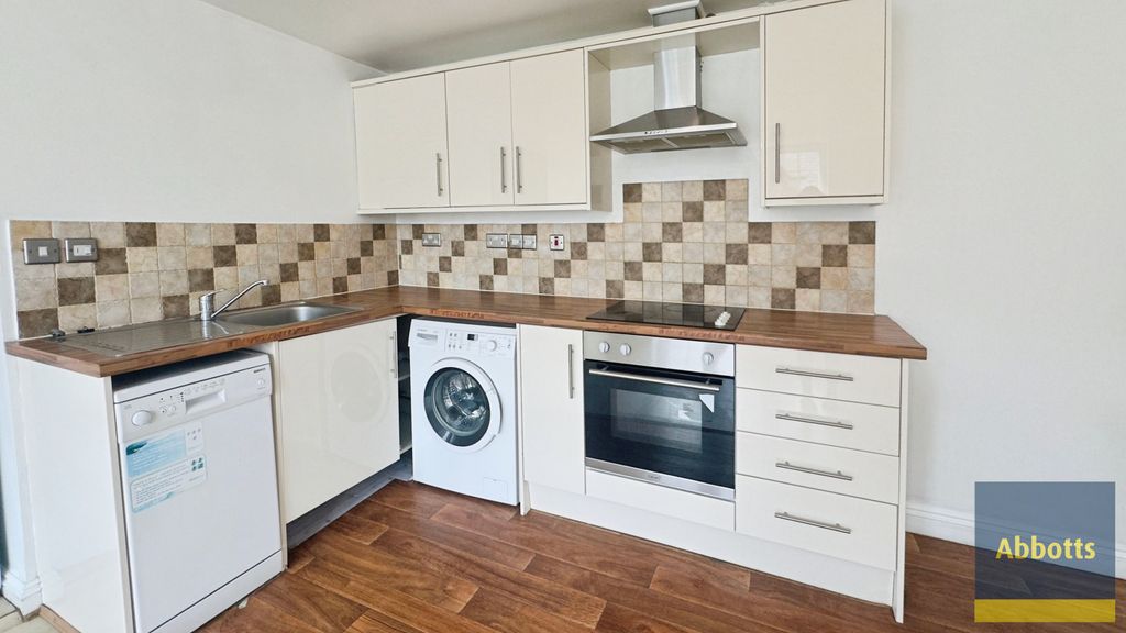 Property photo 1 of 5