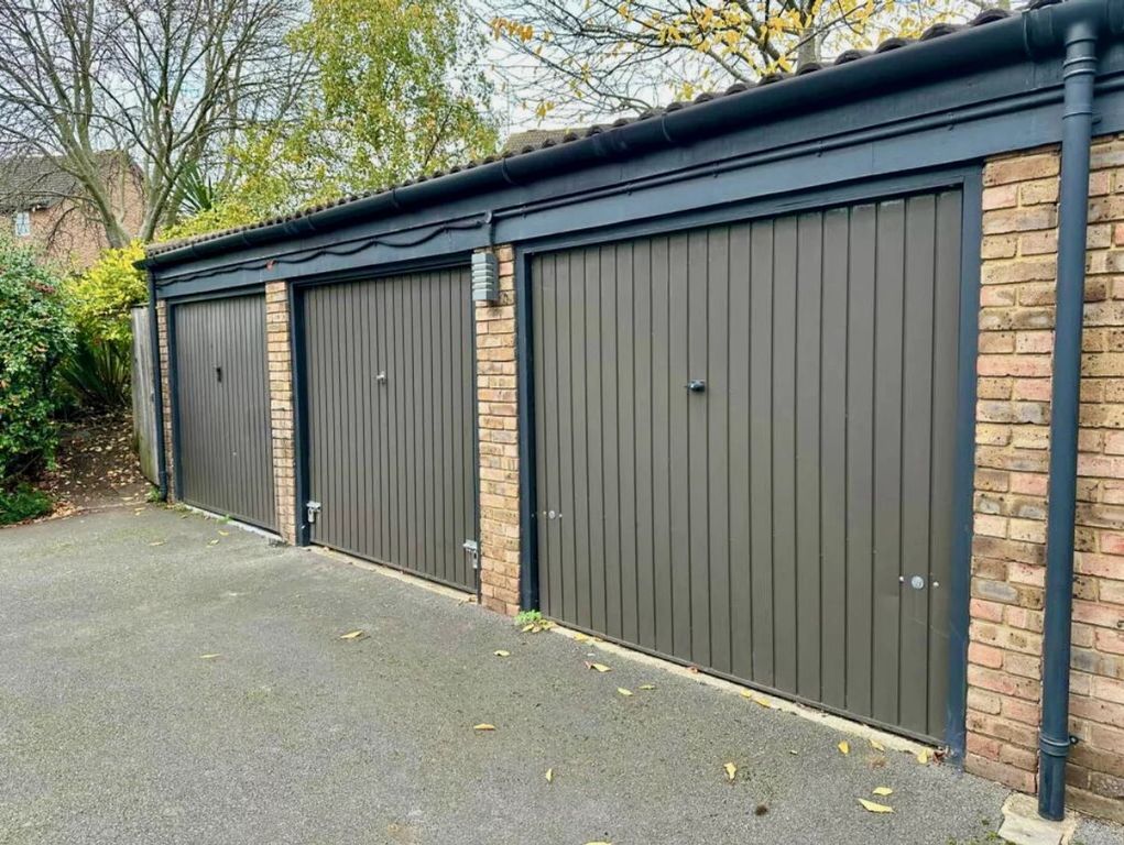 Property photo 1 of 3
