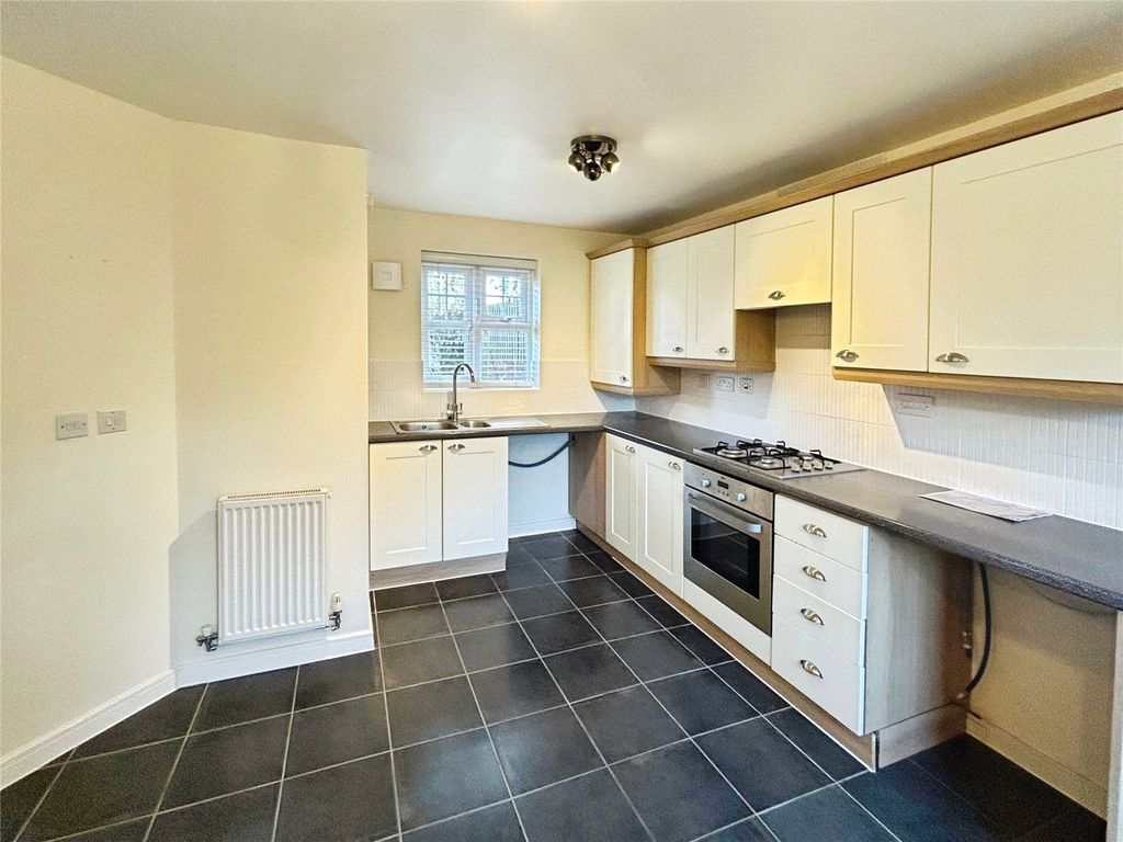 Property photo 2 of 19 Kitchen/Dining Room