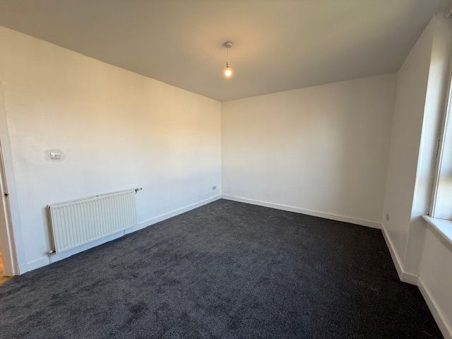 Property photo 3 of 12 Gallery