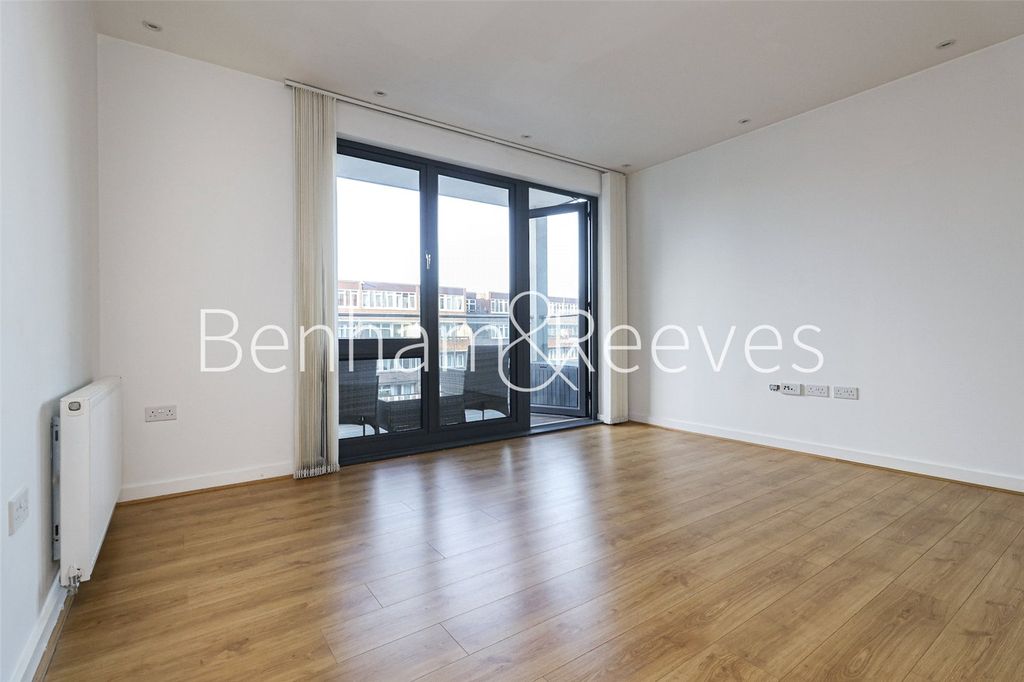 Property photo 2 of 4 Picture No. 04