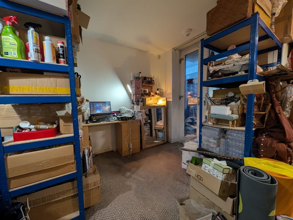 Property photo 3 of 14