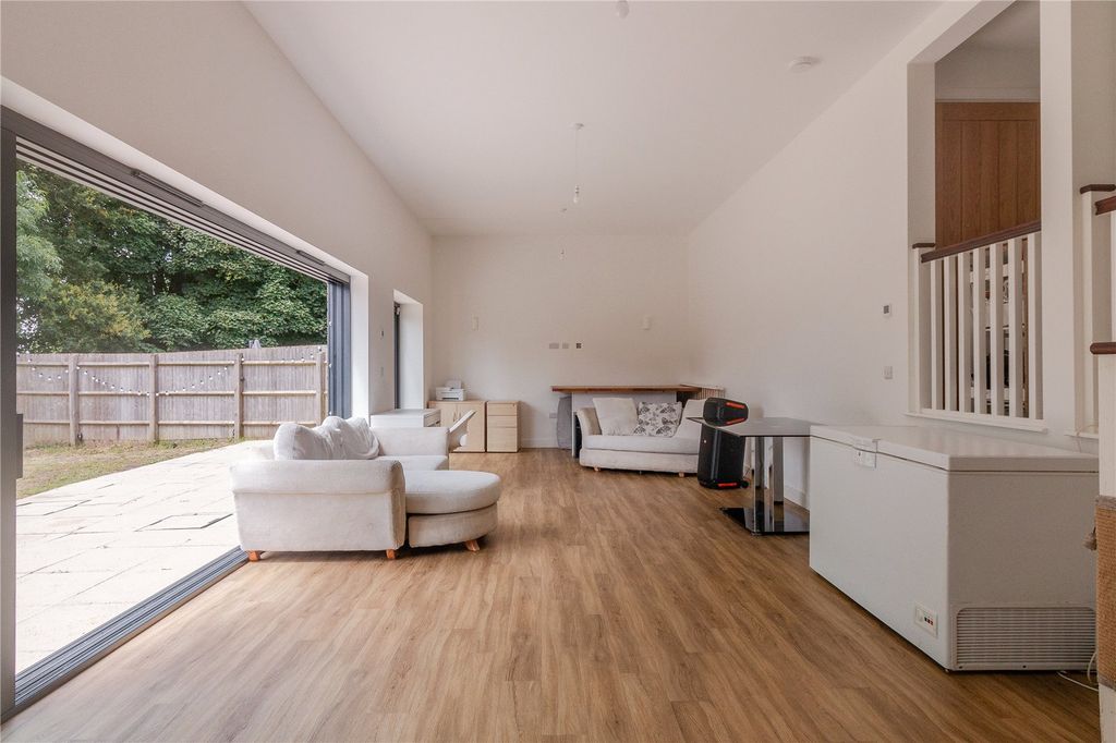 Property photo 3 of 28 Picture No. 37