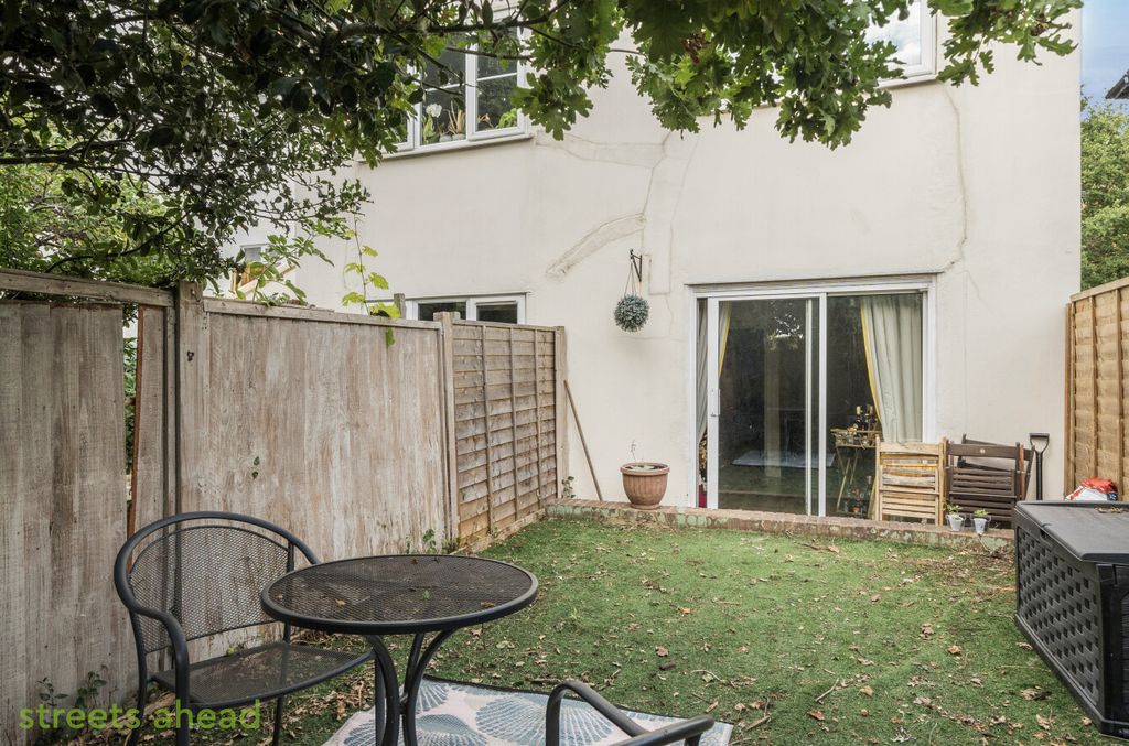 Property photo 1 of 10 49d6c48F-E369-4B3...