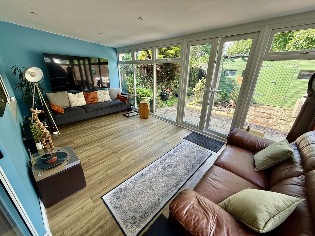 Property photo 2 of 17 Img_3741