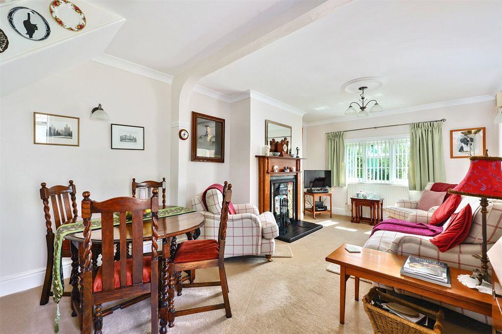 Property photo 2 of 32 Picture No. 23