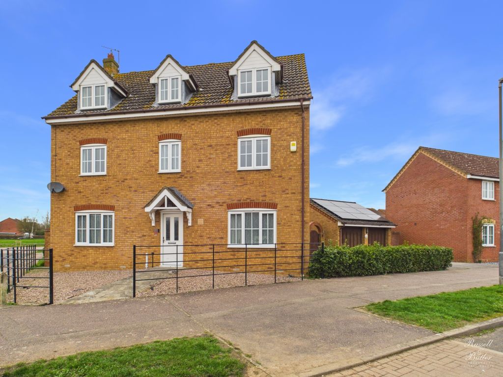 Property photo 1 of 21 Cam02127G0-Pr0383-Still037