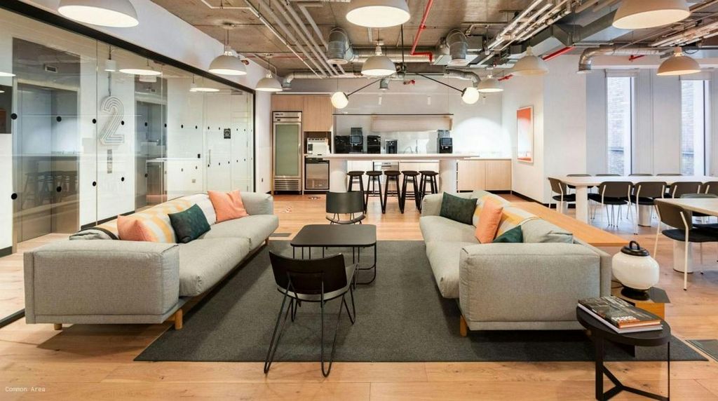 Property photo 2 of 8 Fully Fitted Space
