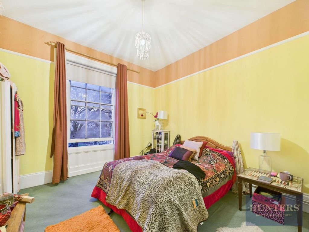 Property photo 3 of 6 Bedroom