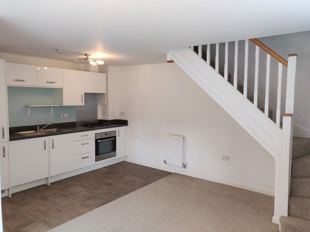 Property photo 2 of 16 108 Lettings