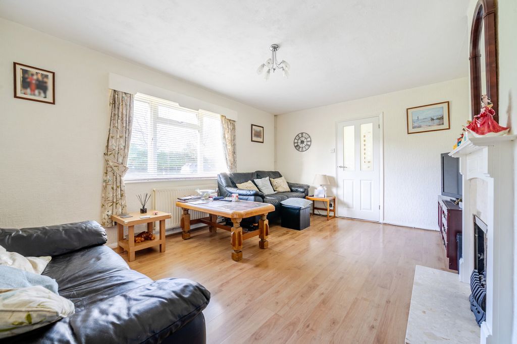 Property photo 2 of 20 Reception