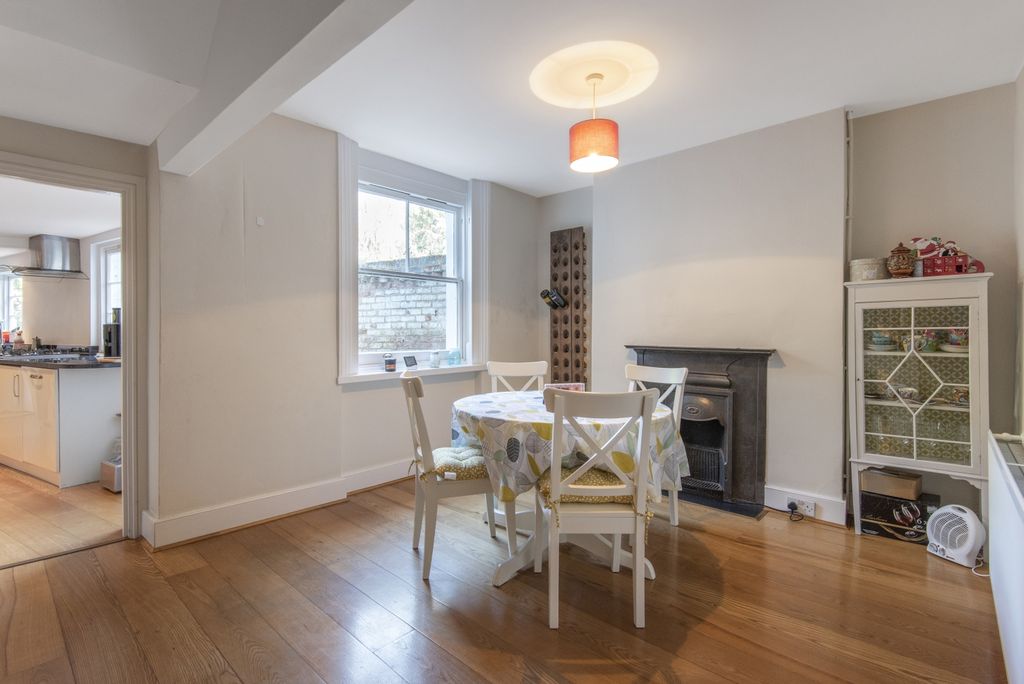 Property photo 2 of 10 462330 (4)