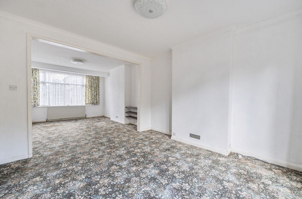 Property photo 2 of 18 Picture No. 40