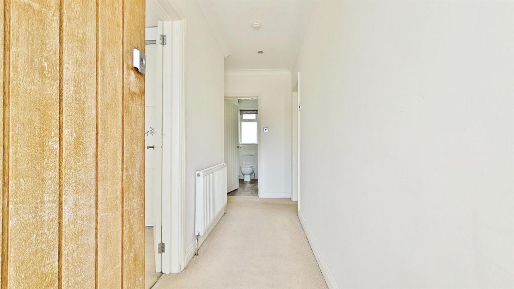 Property photo 3 of 17 Hall