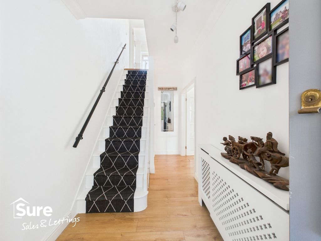 Property photo 3 of 21 4366546