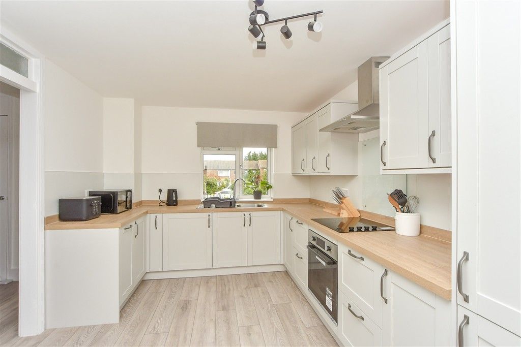 Property photo 3 of 8 Kitchen/ Diner