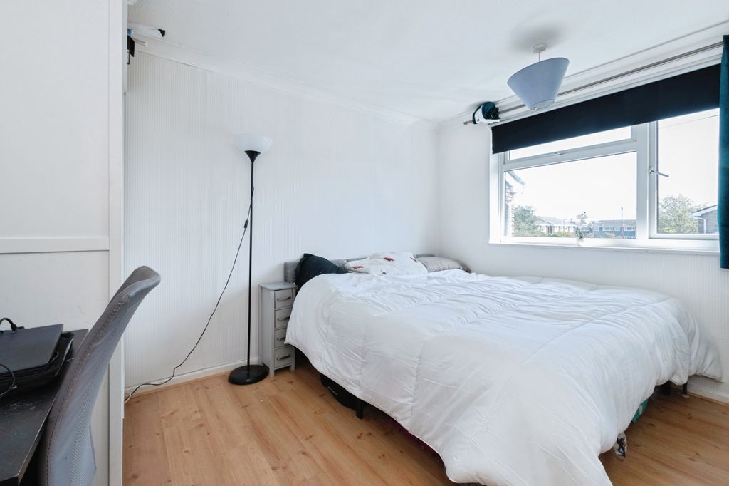 Additional image 17 of 3 bed semi-detached house for saleBronte Avenue, Christchurch BH23