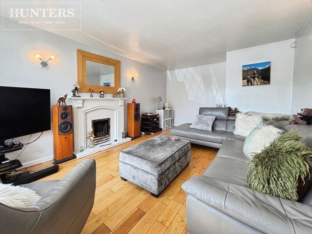 Property photo 2 of 14 Pbox-Img.Jpg