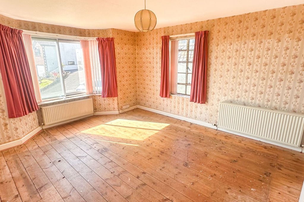 Property photo 2 of 14 1 The Glen, Challow Drive, Weston-Super-Mare, Bs22 9Rn