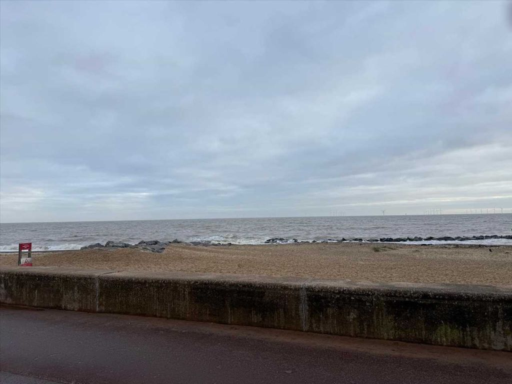 Property photo 3 of 4