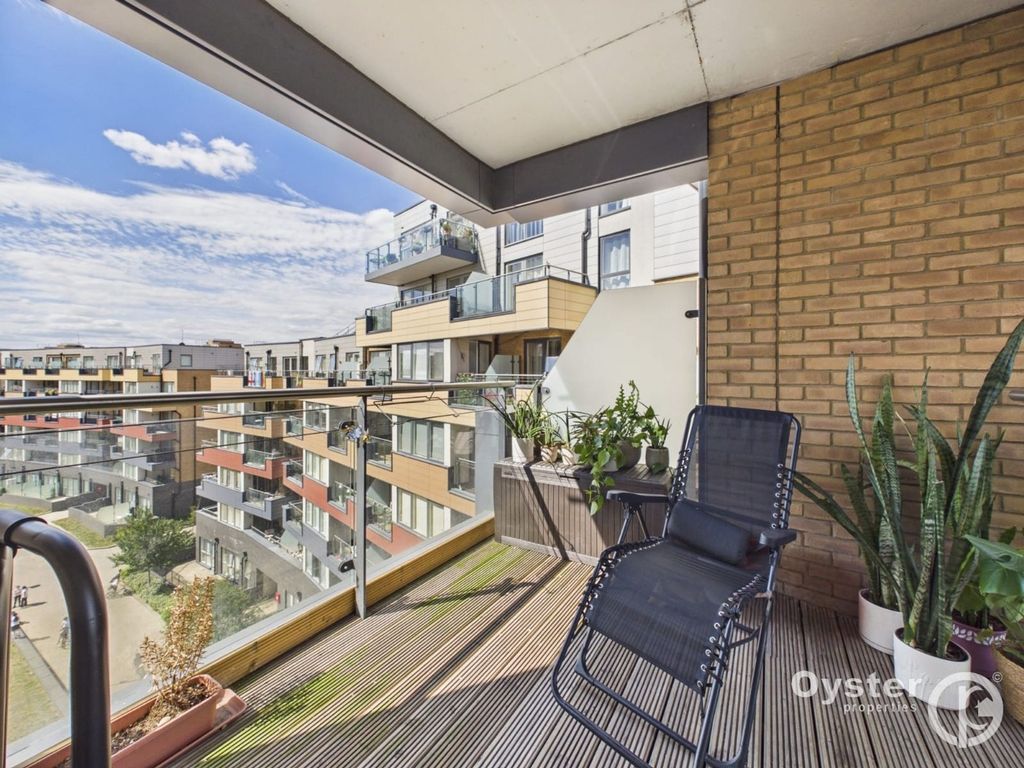 Property photo 3 of 16 Balcony