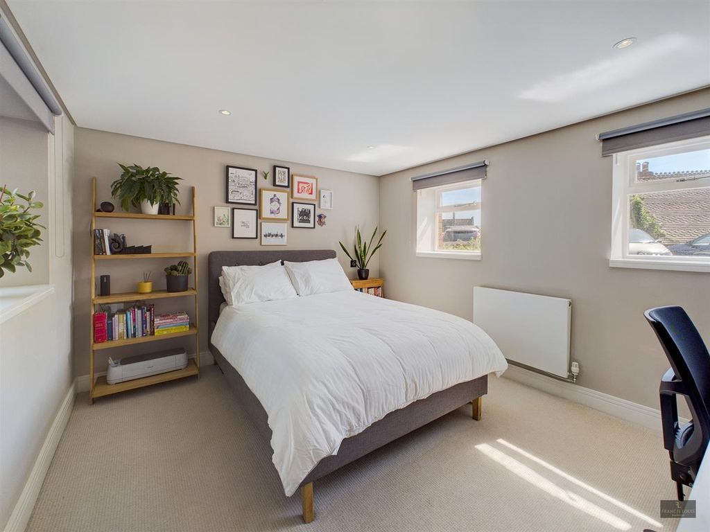 Additional image 10 of 2 bed flat for saleSouthernhay East, Exeter EX1