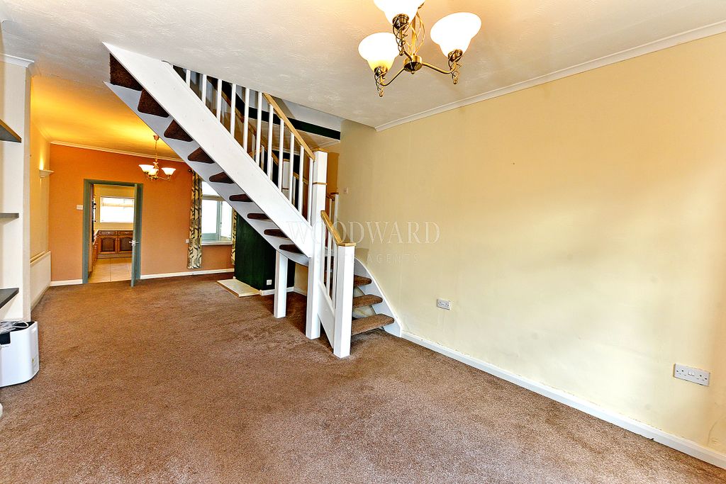 Property photo 2 of 19 Living/Diningroom