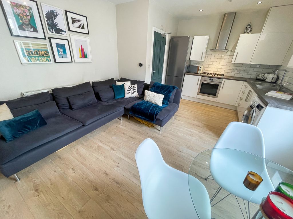 Property photo 1 of 10 File_024