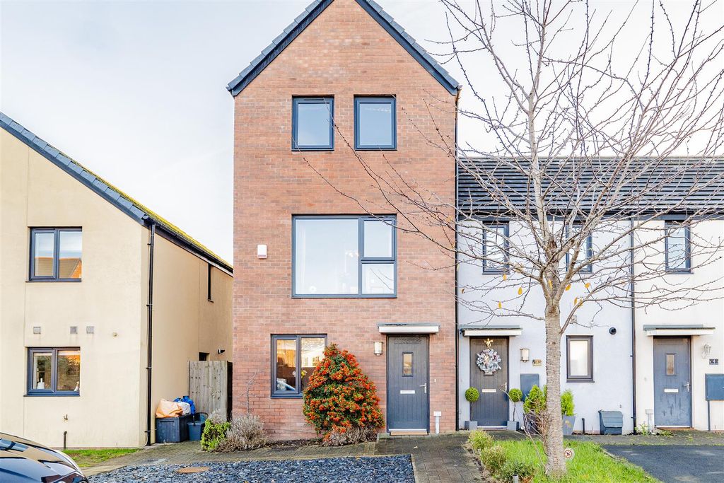 Property photo 1 of 26 P1399845.Jpg