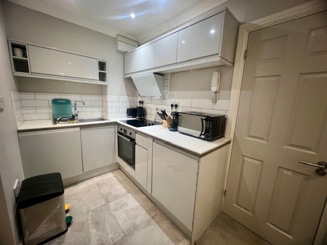 Property photo 2 of 11 Kitchen